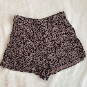 American Eagle High Wasted Cheetah Shorts Size M